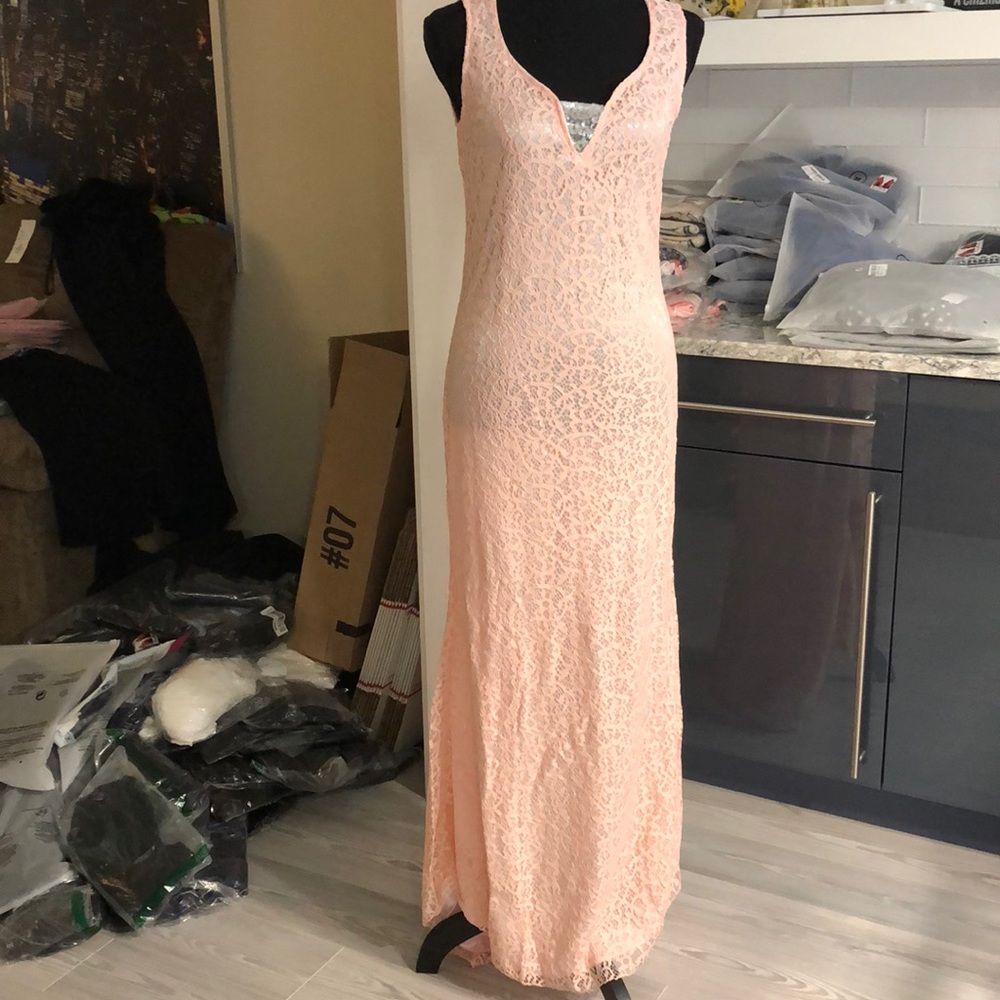 Fits 8-10 Dolly lace overlay maxi